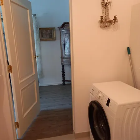 Apart Studio Lazienki Park * Varşova