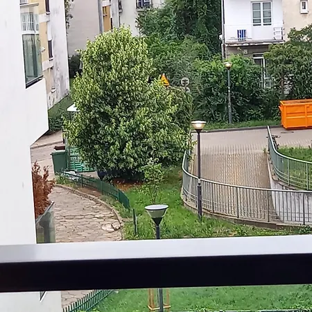 Apart Studio Lazienki Park Апартаменты *